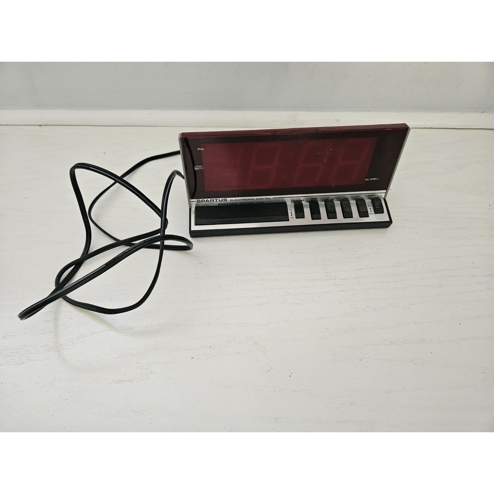 Vintage Spartus Hi Tech 1150 Digital Alarm Clock Red LED Display Snooze‎ Battery